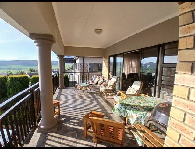 4 BEDROOM HOUSE FOR SALE IN FRAAIUITSIG